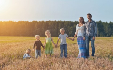 Family together. Learning to make decisions together.